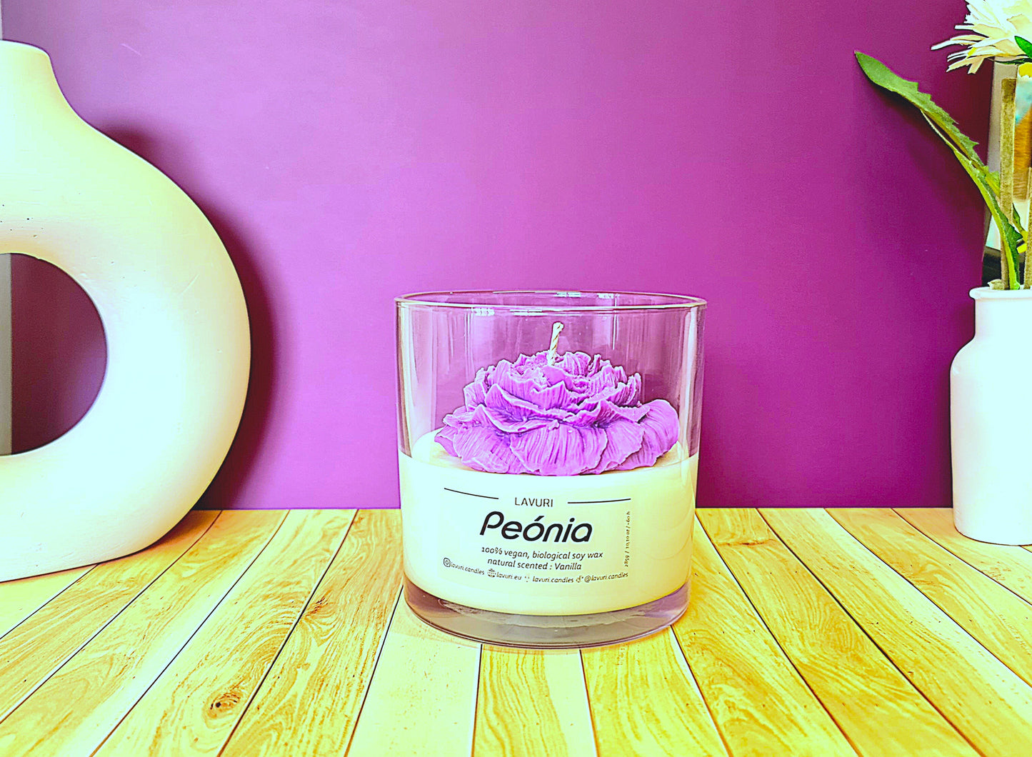 LAVURI Peónia in a glass jar, vanilla scented candle made from 100% natural soy wax, vegan, handmade, reusable glass, various colors and fragrances available.