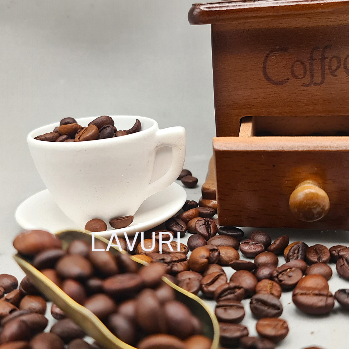 LAVURI® ESPRESSO Tasse auf festem Teller für Wachskerzen, Kerzensand / Perlwachs, Stabkerzen- Halter, Dekoration und als Duftkerzen Varianten erhältlich
