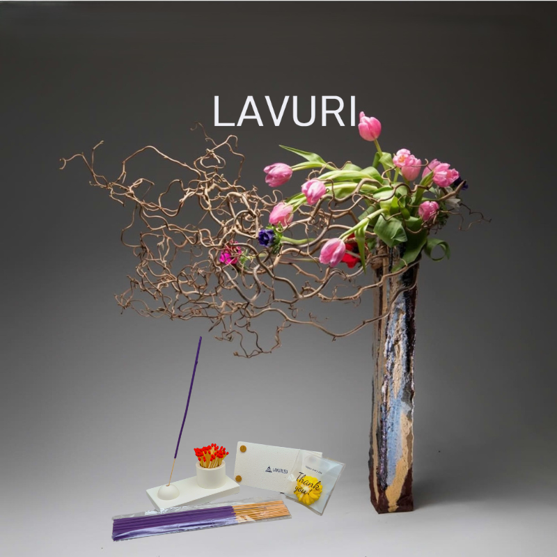LAVURI® Pure Calm SET mit 20 Lavendel Räucherstäbchen mit Tablot inkl. Streichhölzer, handgefertigt, persönlich verpackt