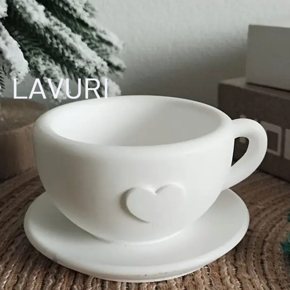 LAVURI® Cappuccino Tasse mit separatem Teller für Wachskerzen, Kerzensand / Perlwachs, Trockenblumen, Dekoration und als Duftkerzen Varianten erhältlich