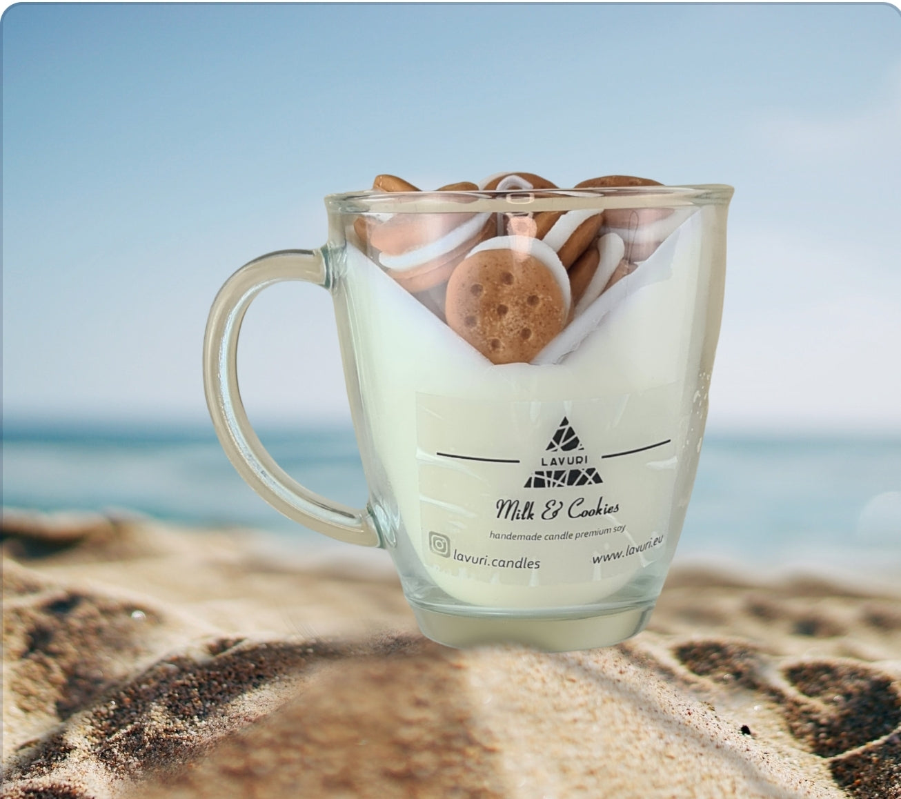LAVURI® MILK & Cookie in Henkel- Tasse aus Soja Wachs Duftkerze vegan handmade