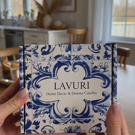 LAVURI Lotus Biscoff – silent unboxing of the dessert candle from its individual Azulejo retail box.