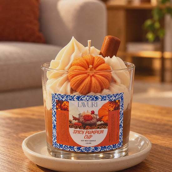 LAVURI Spicy Pumpkin Cup – silent demonstration of lighting the wick on a ceramic saucer and enjoying the fragrance.